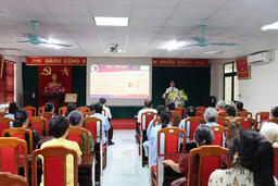 <a href="/tin-tuc-su-kien/giao-duc-suc-khoe-truyen-thong" title="Giáo dục sức khỏe &amp; truyền thông" rel="dofollow">GIÁO DỤC SỨC KHỎE & TRUYỀN THÔNG</a>