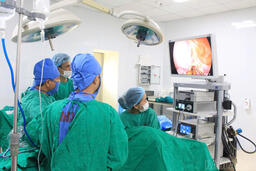 <a href="/danh-cho-khach-hang" title="Dành cho khách hàng" rel="dofollow">KHÁM CHỮA BỆNH</a>