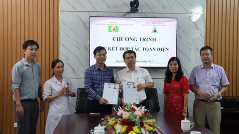 Hợp tác toàn diện Học viện Y dược học cổ truyền Việt Nam và Bệnh viện Y học cổ truyền Lào Cai