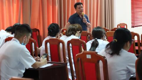 BỆNH VIỆN Y HỌC CỔ TRUYỀN LÀO CAI TỔ CHỨC TẬP HUẤN, ĐÀO TẠO CHUYÊN ĐỀ "KẾT HỢP YHCT, YHHĐ CHẨN ĐOÁN VÀ ĐIỀU TRỊ CÁC BỆNH LÝ TIÊU HÓA NÂNG CAO" .