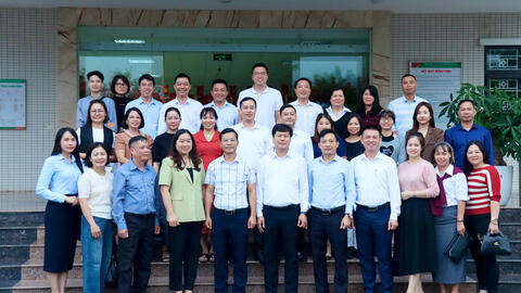  BỆNH VIỆN Y HỌC CỔ TRUYỀN TỈNH LÀO CAI TIẾP ĐÓN ĐOÀN CÔNG TÁC CỦA TRUNG TÂM Y TẾ KHU VỰC YÊN BÁI VÀ TRUNG TÂM Y TẾ KHU VỰC YÊN BÌNH ĐẾN THAM QUAN, HỌC TẬP TRAO ĐỔI KINH NGHIỆM