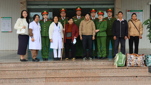 CHUYẾN XE 0 ĐỒNG – ĐƯA NGƯỜI BỆNH VỀ NHÀ ĐÓN TẾT