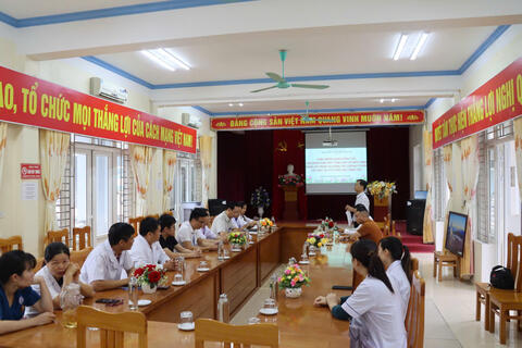 ĐOÀN CÔNG TÁC BỆNH VIỆN Y HỌC CỔ TRUYỀN TỈNH LÀO CAI THĂM VÀ LÀM VIỆC TẠI TRUNG TÂM Y TẾ KHU VỰC TRẠM TẤU VÀ TRUNG TÂM Y TẾ KHU VỰC VĂN CHẤN