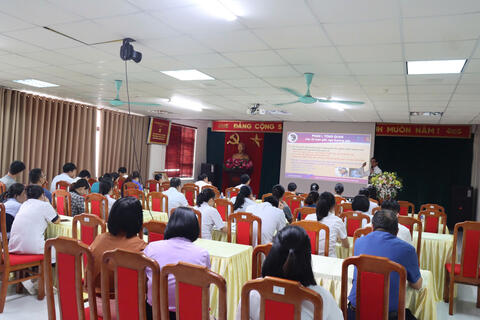 BỆNH VIỆN Y HỌC CỔ TRUYỀN TỈNH LÀO CAI TỔ CHỨC HỘI THẢO VÀ TẬP HUẤN CHUYÊN MÔN