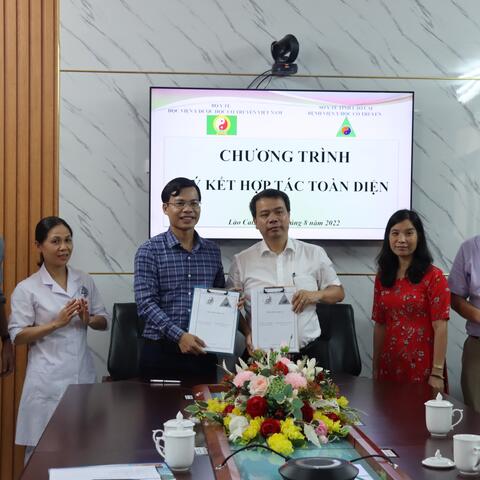Hợp tác toàn diện Học viện Y dược học cổ truyền Việt Nam và Bệnh viện Y học cổ truyền Lào Cai